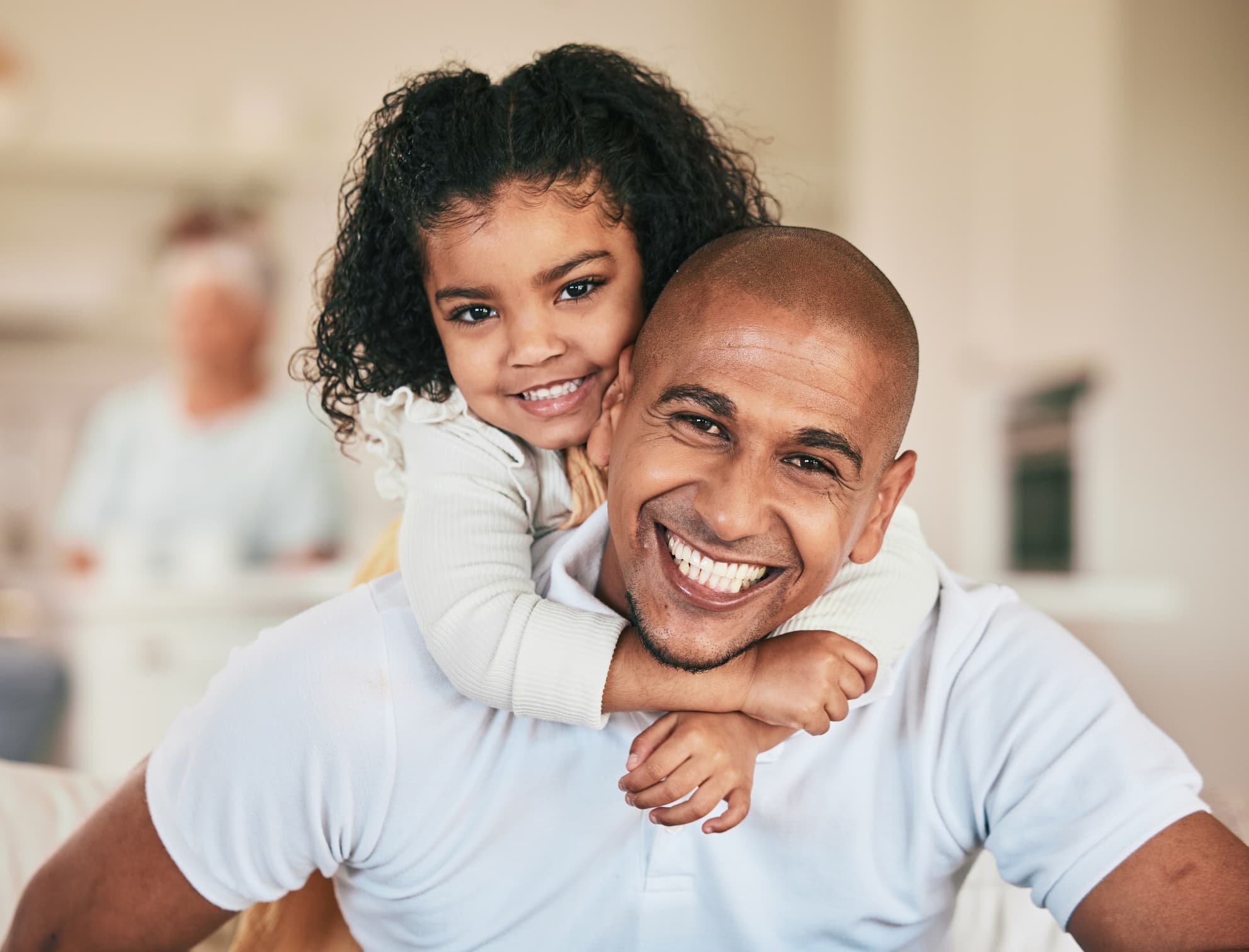 dad_with_daughter_on_his_back